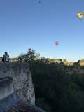 Turista en Festival de globos